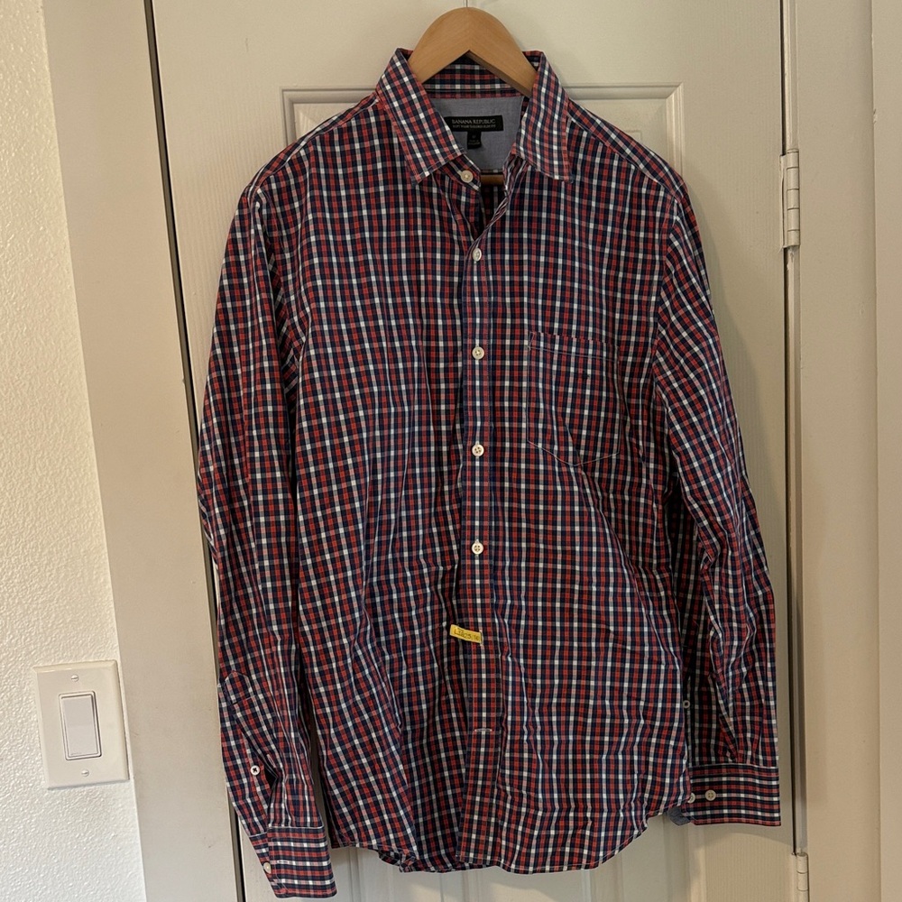 Banana Republic Men's Plaid Shirt - Red and Blue